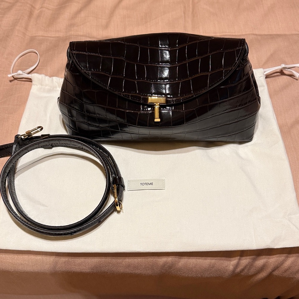 Toteme-Limited edition brown croc clutch
